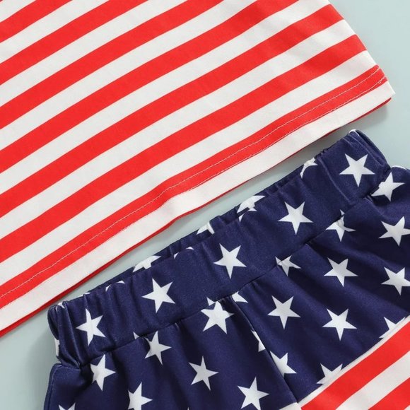 NEW Boy's Patriotic Stars and Stripes Outfit - Picture 2 of 3